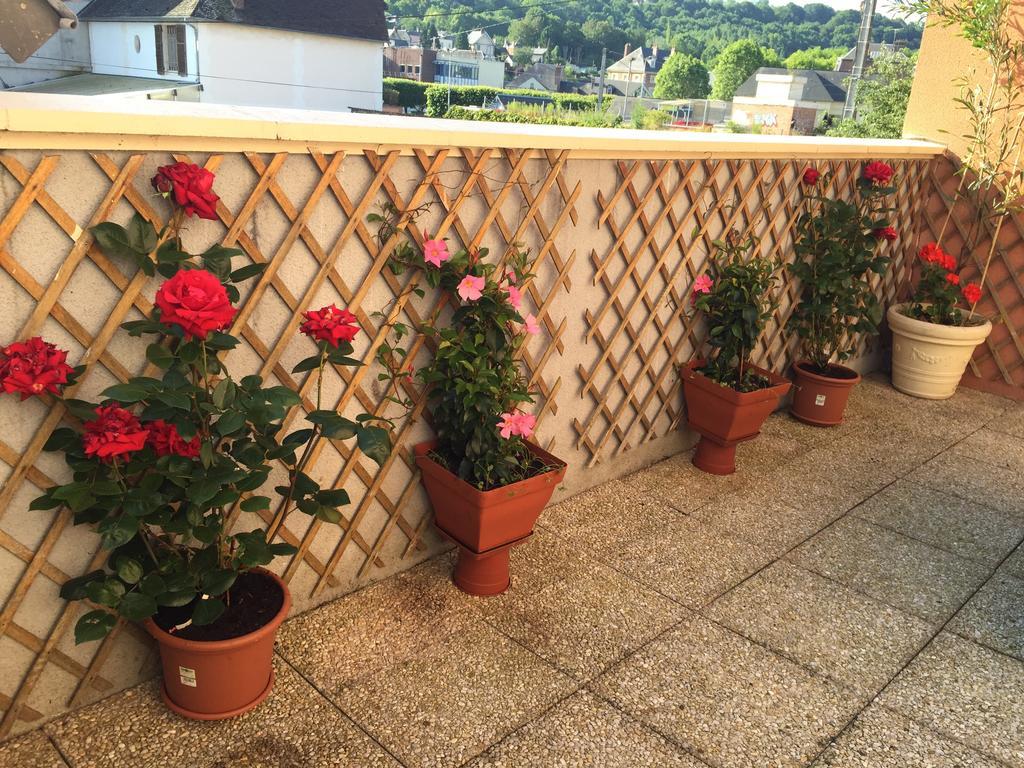 Teeraya Apartament Honfleur Zewnętrze zdjęcie